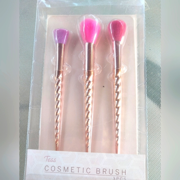 Set of 3 new cosmetic brushes rose gold unicorn handle - Picture 1 of 3